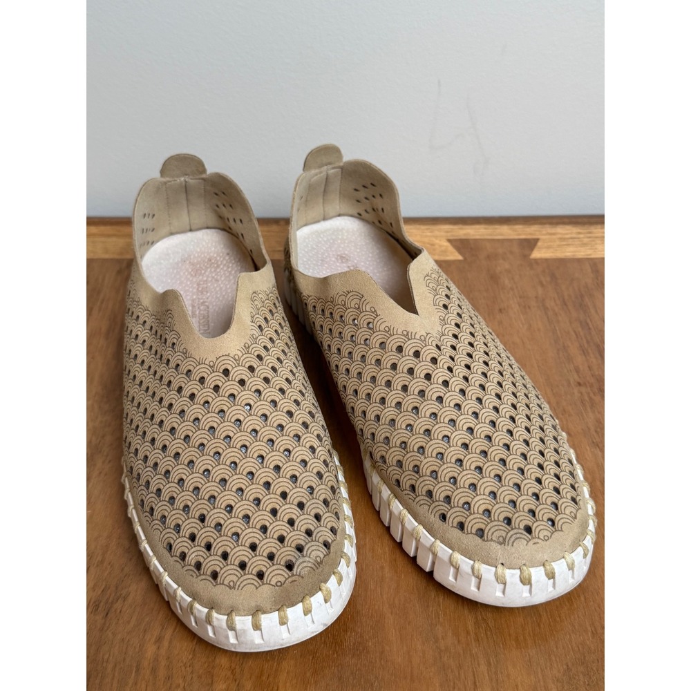 Ilse Jacobsen Tulip 139 perforated slip on sneakers Latte Tan Womens Size 40